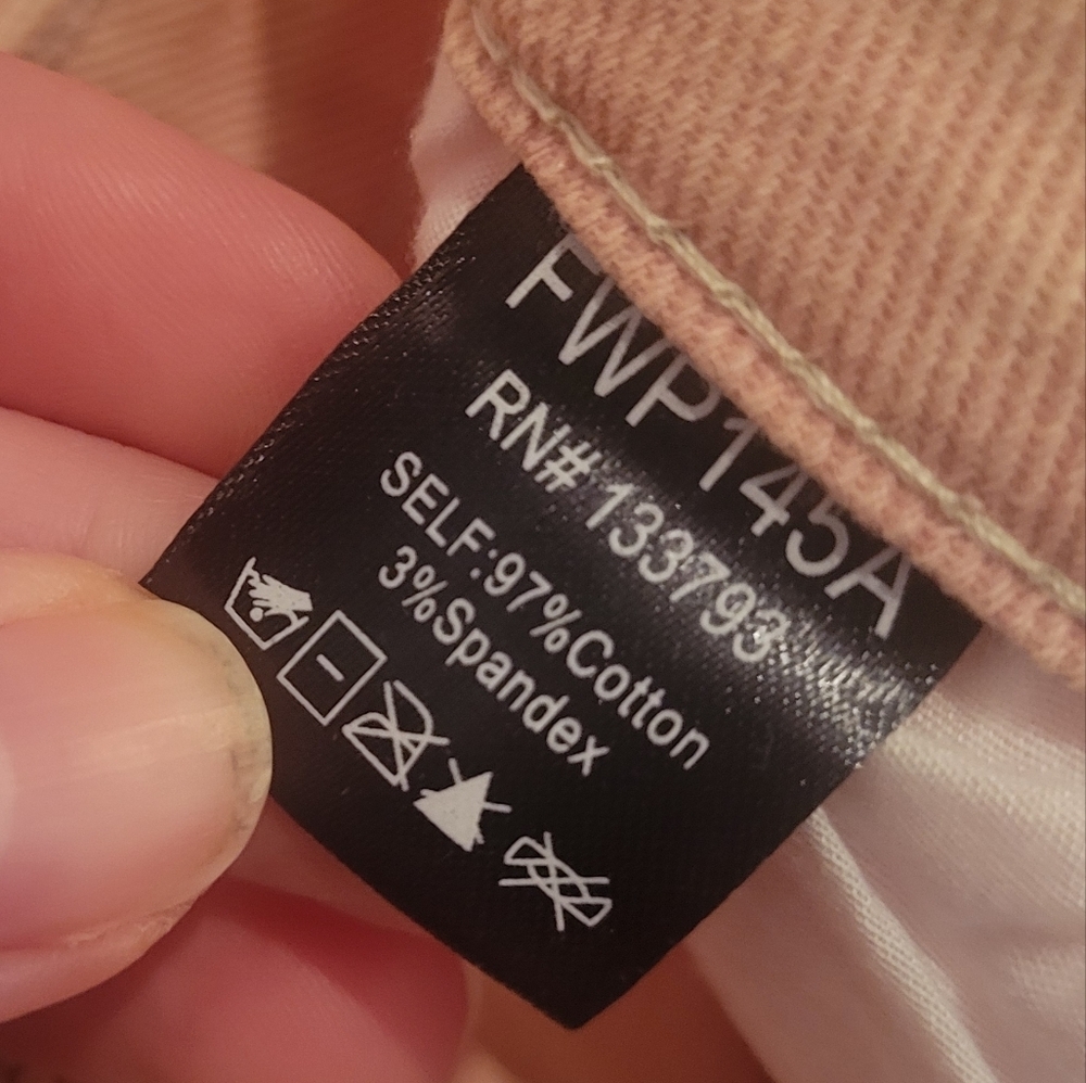 POL Add Some Flare Jean Pink Size Small - Picture 10 of 10